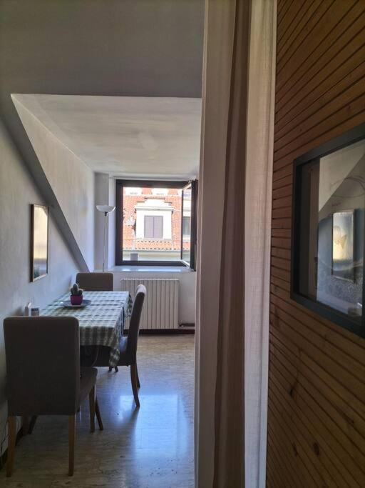 La Casa Di Marta - Ampia Ed Accogliente Mansarda In Piazza Statuto Turin Exterior photo